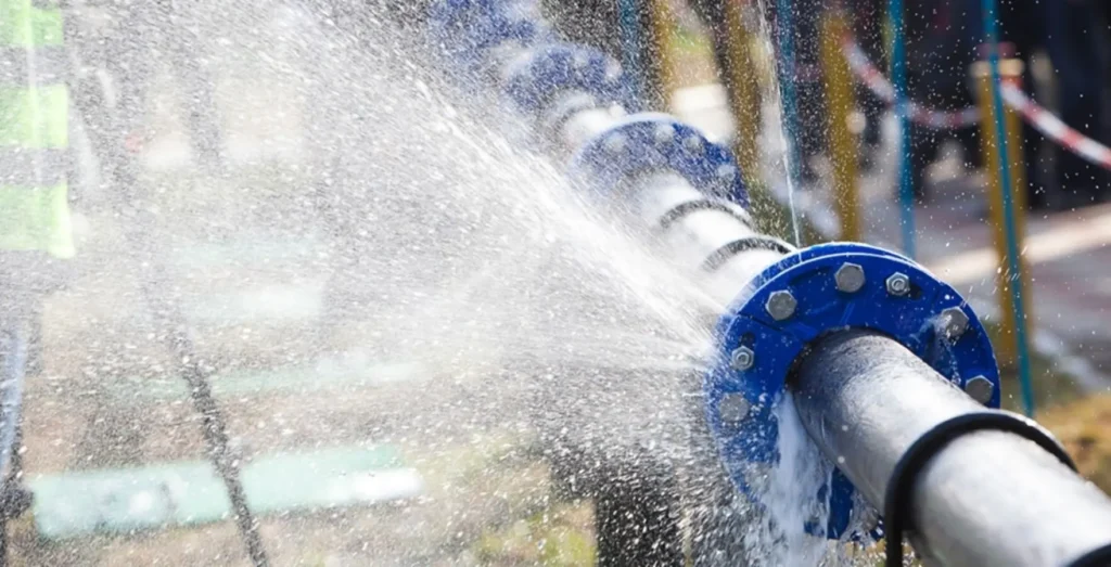 burst water pipe wollongong